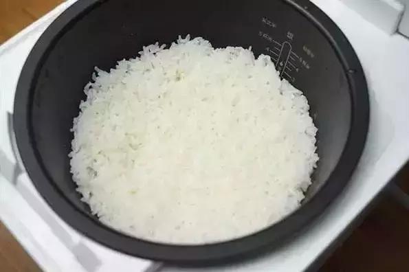 蒸米饭好吃美味的秘诀9个小窍门让你的米饭更加松软可口