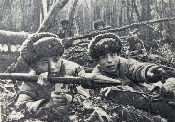 1969年珍宝岛事件苏联调遣重兵百万压境为何却不敢攻打中国