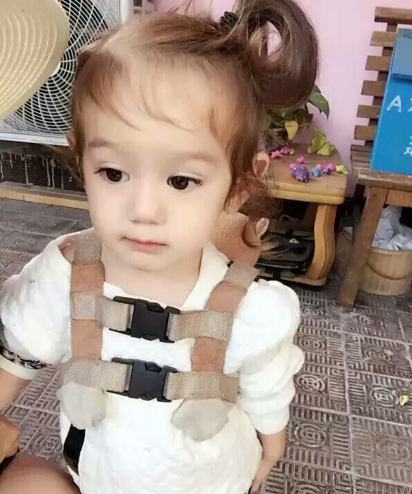 周嘉诚近照,一个被当做女孩养大的男孩,人气最