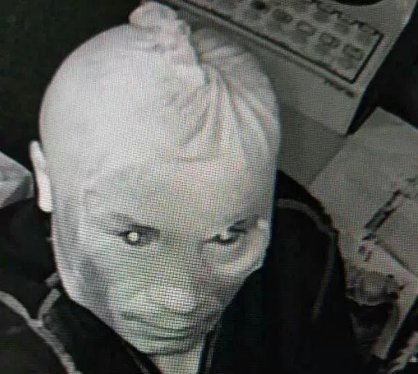 来凤公安破获系列入室盗窃案 嫌疑人头戴丝袜蒙面作案系惯偷