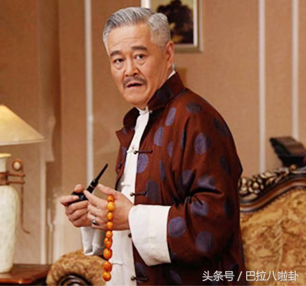 18岁入行被赵本山选中, 因拒绝潜规则被封杀, 如今回乡下当老师!