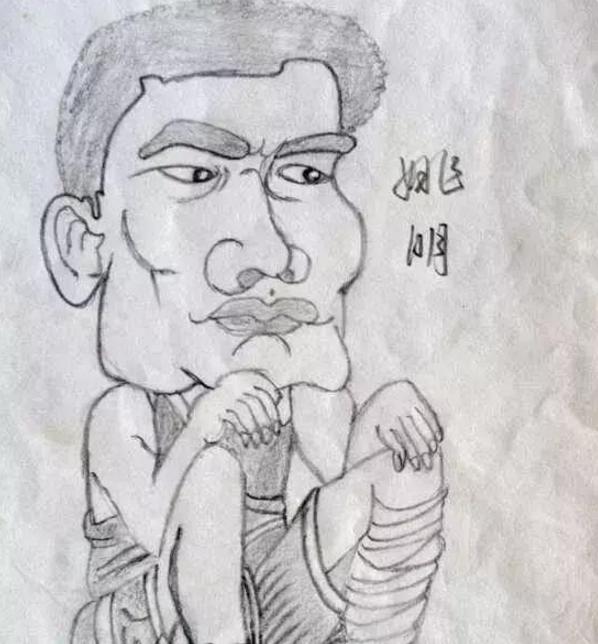 她画过马云,郎平……报纸上有谁的肖像,她就画谁,画得活灵活现