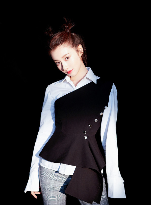 她拍戏用140桶纯净水让杨颖背锅很久中传校花灵动秀气