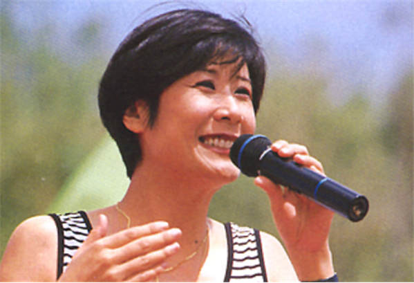 认识《军港之夜》的原唱苏小明吗?当红淡出又