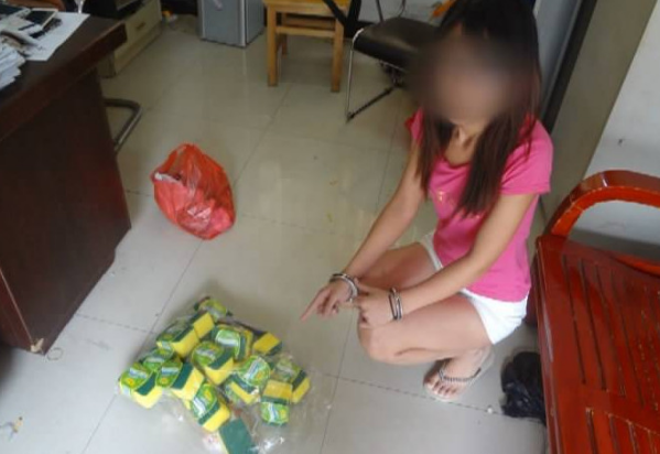 扫黄为了赚取高额嫖资卖淫女用黄鳝血伪装成处女收费一万元