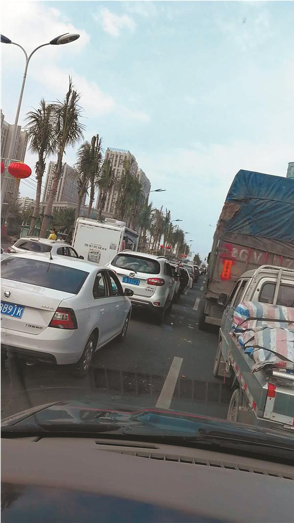 开车从三亚离岛,10公里路走了19小时|琼州海峡|离岛|港口_新浪网