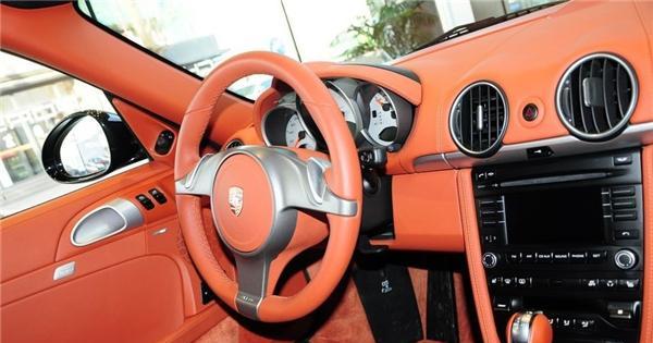 极其扎眼的保时捷cayman橘色内饰改装