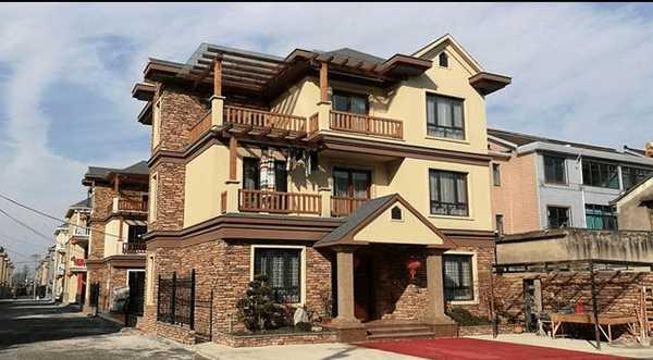 闺蜜朋友圈晒婆家准备的别墅让我们猜价我猜100w结果被拉黑了