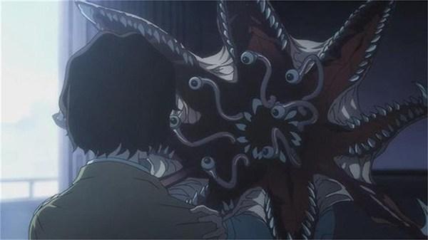 2.寄生兽由巨人袭击人类,为了生存,人类奋起反击.