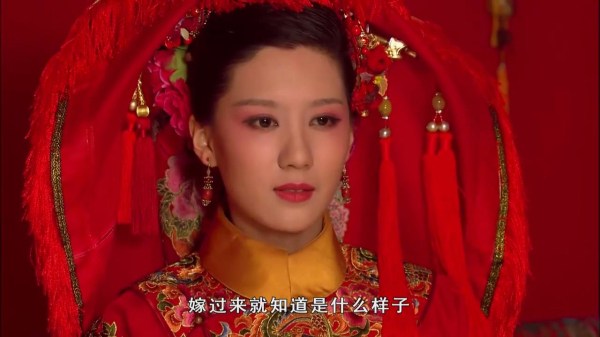 《甄嬛传》果郡王大婚时,浣碧满头珠翠,为何孟静娴却如此寒酸?