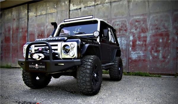 路虎暴力改装越野车