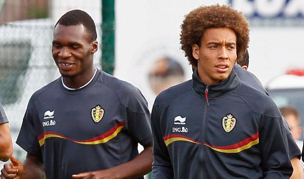 身高达到1米90的本特克拥有非常强悍的头球能力,身体素质出众的他,在