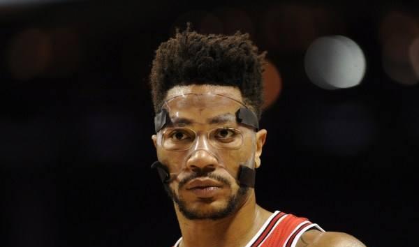 nba中最怕三个人带面具!你知道都有谁打球时带过面具吗?