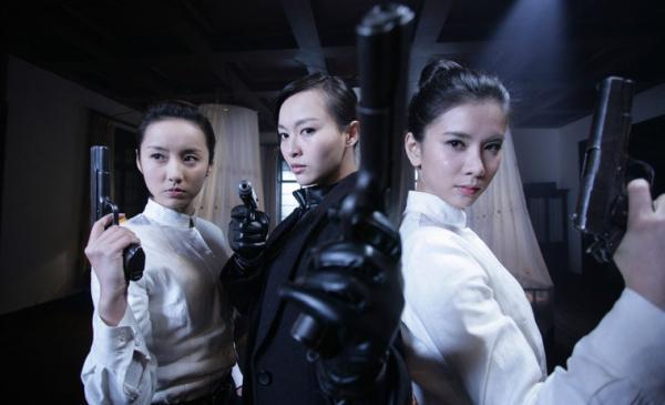 最帅女特工赵丽颖,拿枪姿势英气逼人秒杀唐嫣刘诗诗