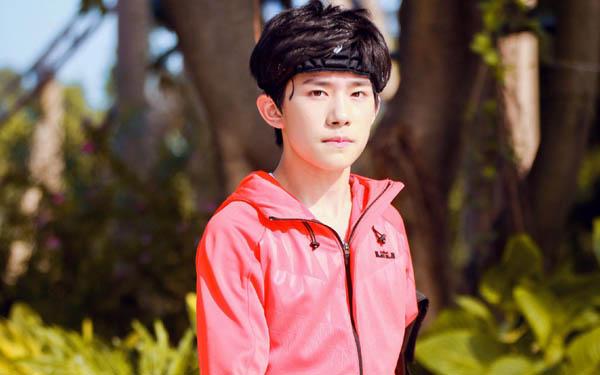 圈内对易烊千玺的评价如何 金星大张伟清一色