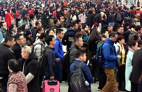 春运节前客流高峰如约而至 提早出发别跑错出发点