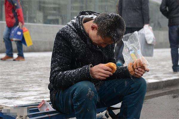 工地搬砖【相关词_美女工地搬砖】