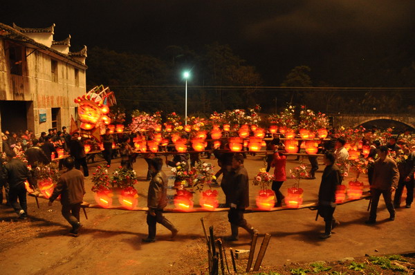 义乌各地迎龙灯最全时间表新鲜出炉!最大的一条龙就在