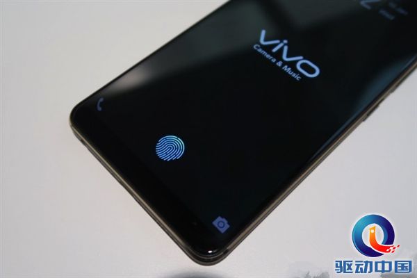 ces2018vivo全球首发屏下指纹识别手机x20plusud