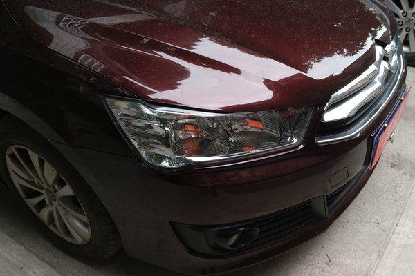 酒红色雪铁龙世嘉,好看的颜色,内饰很新,座椅舒适