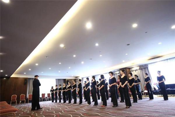 亚洲诚信企业--深圳上美雅韵优雅女子学堂新春