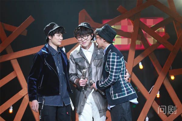 像我这样的人歌词寓意是什么 对生活上的不甘