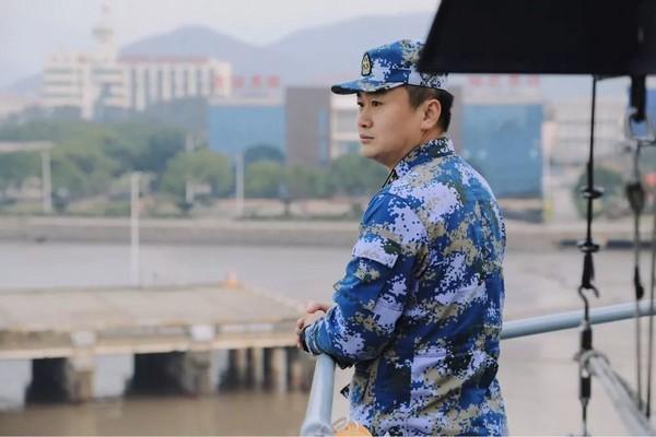 80后"新青年"成为052d导弹驱逐舰舰长