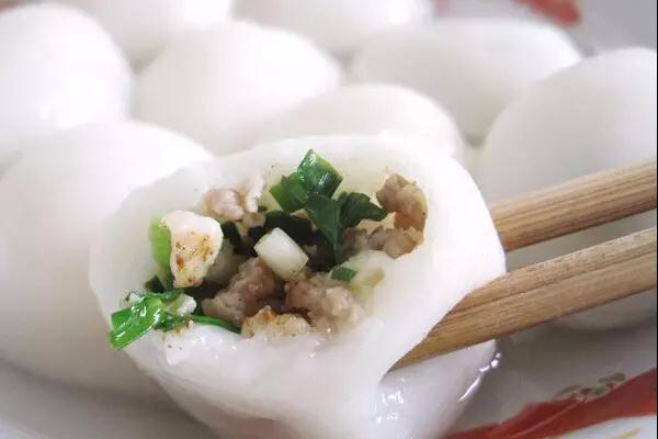 02.韭菜鸡蛋汤圆或许为爱吃肉的你打开一扇窗.01.肉馅汤圆:不信?