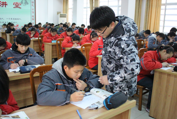 扬州梅苑双语开展复习课教学研讨活动