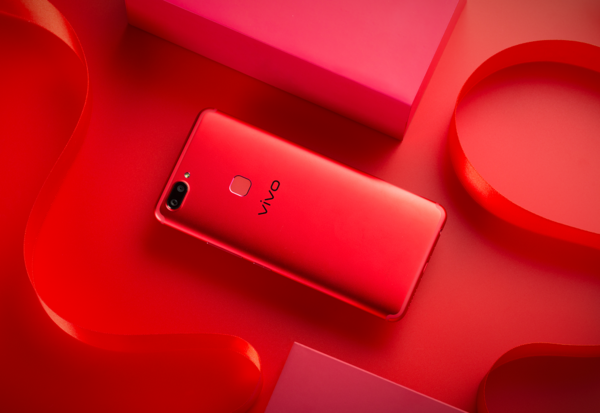 的手机产品,比如红色特别版的 iphone 7 和 iphone 7 plus;vivo的vivo