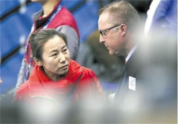 委的办事速度缓慢的让人想骂街,李琰的投诉材料甚至到了没人接的地步