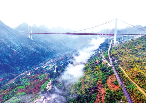 横跨600米深的大峡谷,贵州这座美丽的大桥,让黄果树景区更美了