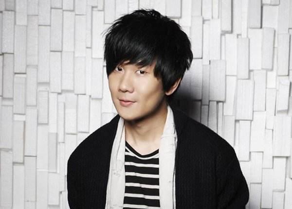 娱乐圈真正的富二代:他是音乐才子,他是影帝,他居然还是王子!