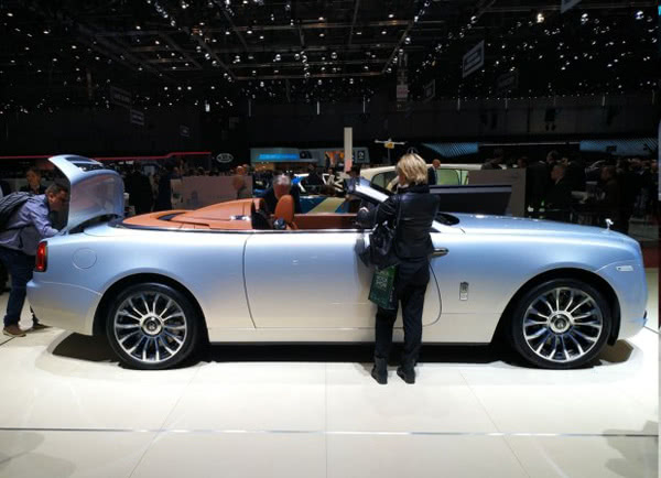 劳斯莱斯曜影aero cowling来了,外观优雅复古,只有两个座