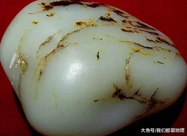 看见这些石头要注意, 都是值钱货