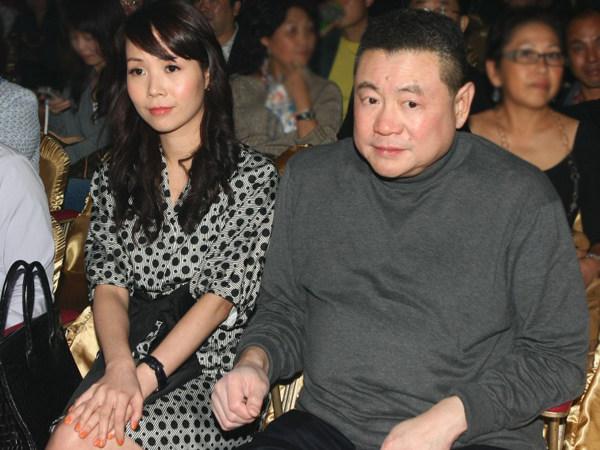 刘銮雄女友数量和颜值下滑严重,从李嘉欣到甘比,但品质硬了