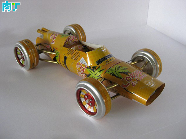 易拉罐喝完就扔太可惜,用它改造汽车模型一个值几百块
