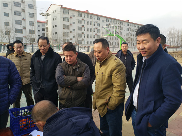 任丘市石门桥镇张村爱心企业开展春节"送温暖 献爱心"慰问活动