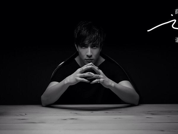 薛之谦再上热搜,新歌《背过手》记录人生感悟,疑似回应情感风波