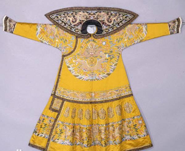 清宫戏皇上衣服穿得对不对，请看大清皇帝服饰全解（图）|吉服|朝服|衮服_新浪新闻
