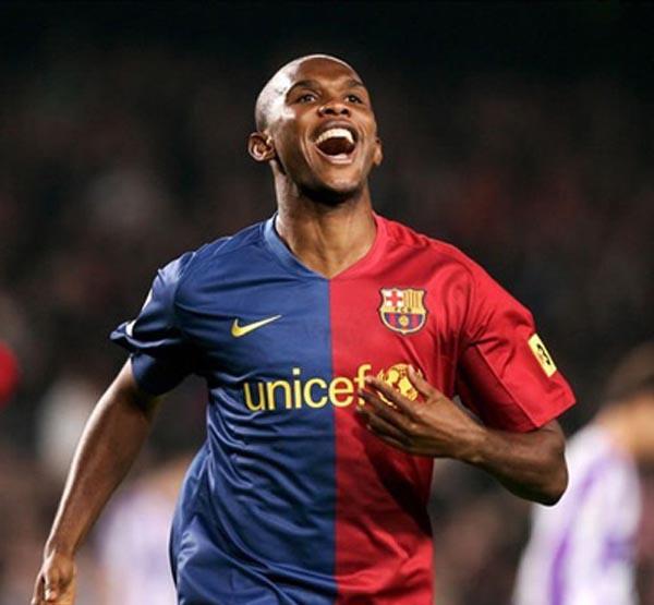 重磅!前巴萨巨星埃托奥即将加盟大连一方!