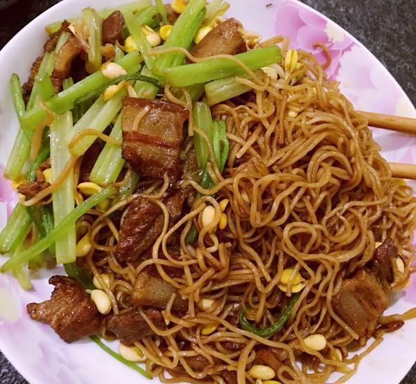 河南卤面的做法|面条|黄豆芽|白马寺_新浪新闻