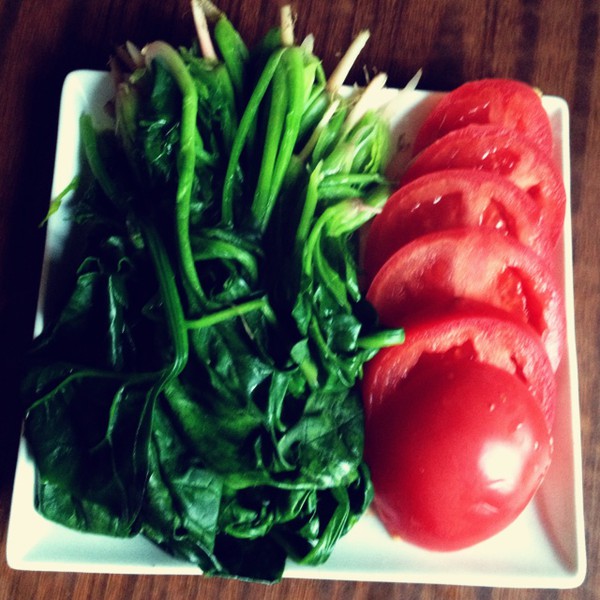 西红柿炒菠菜图片