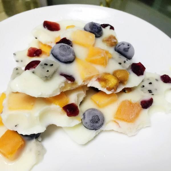 美味水果酸奶薄脆 教你制作yogurt fruits bar