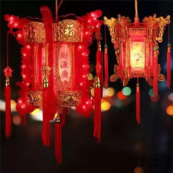 纱灯纱灯是用麻纱或葛麻织物作灯面制作而成,多为圆形或椭圆形.