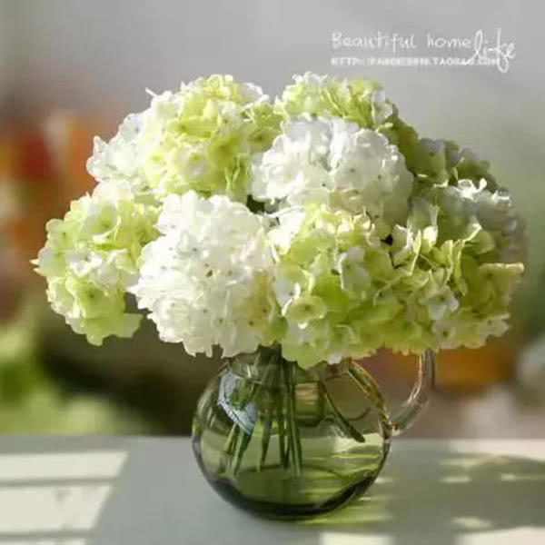 小知识:学会这5种插花技巧,让你的居室赏心悦目!