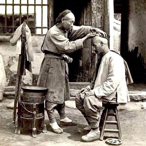 太爷爷留下的“剃头挑子”,它是清朝时期可移动的“理发店”|剃头|挑子|理发店_新浪新闻