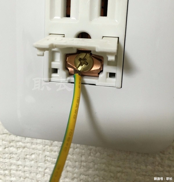为什么说日本普及三孔插座还需五十年?看了洗衣机插头你就懂了