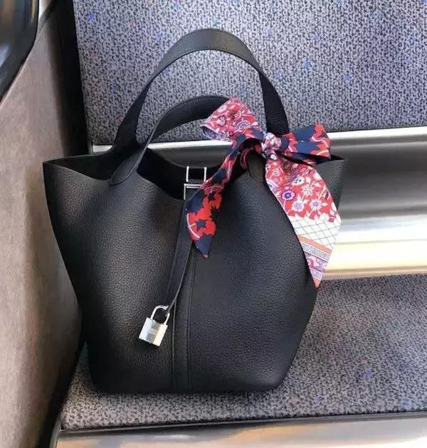 位粉丝评测|2017超火的Gucci、Dior等大牌包到