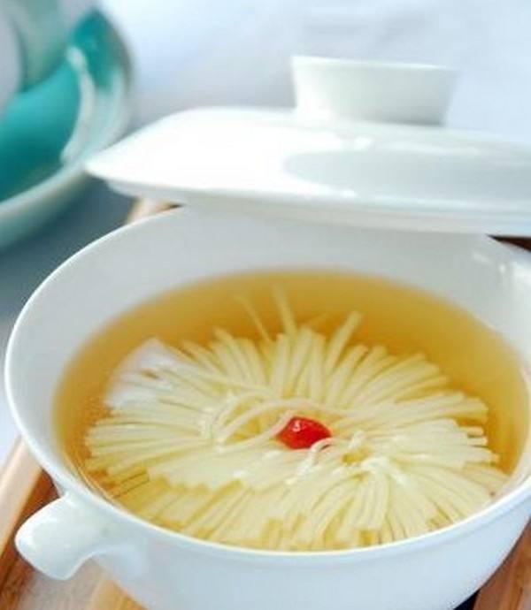 冬天多吃豆腐,来一道豆腐野菊花羹,轻松和湿疹说"拜拜"